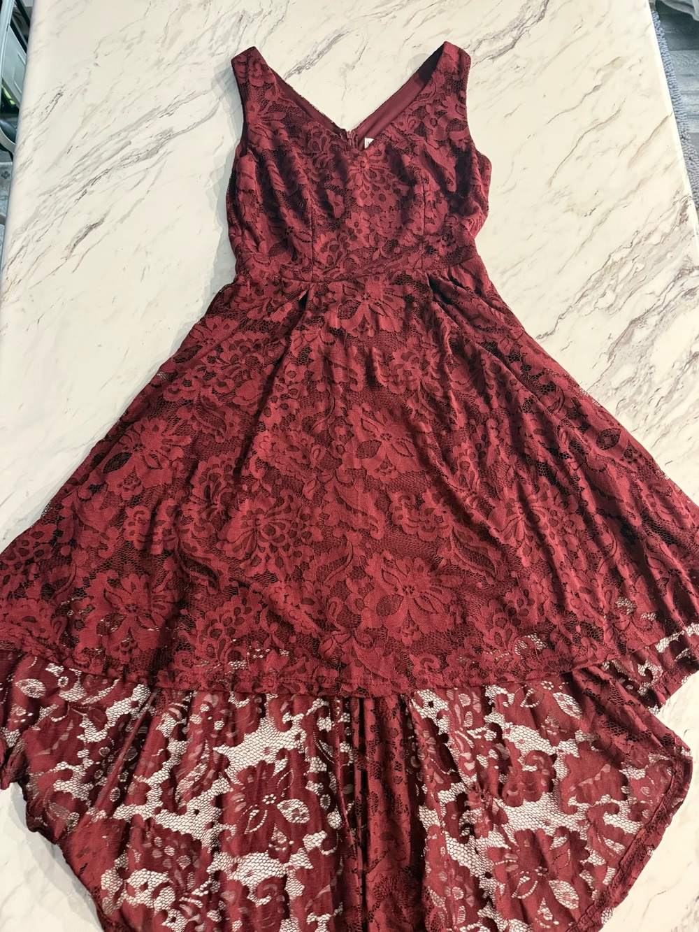 V-Neck Lace High-Low Dress in Wine